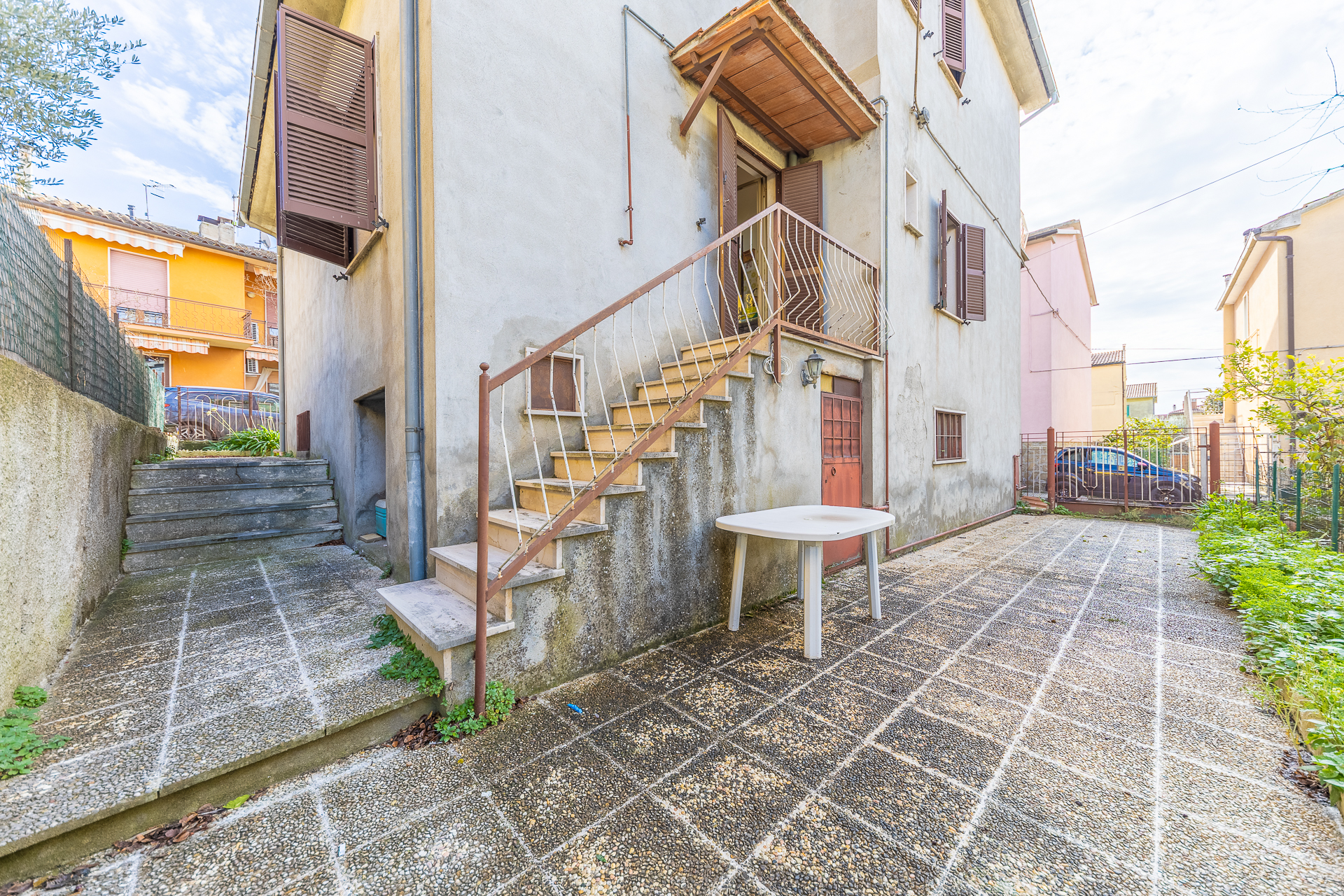 Grande Trilocale con Giardino al Lago di Bolsena