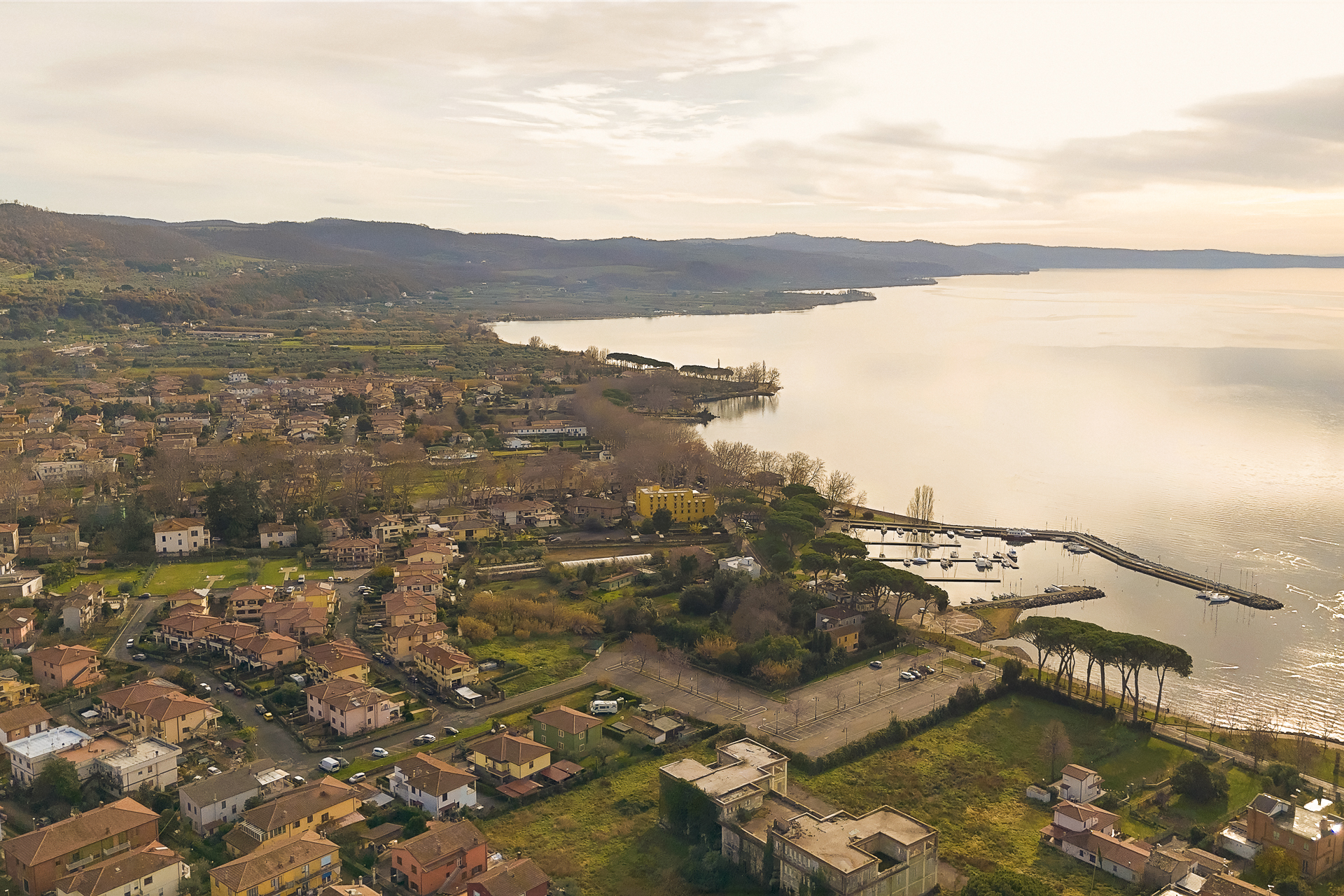 Grande Trilocale con Giardino al Lago di Bolsena