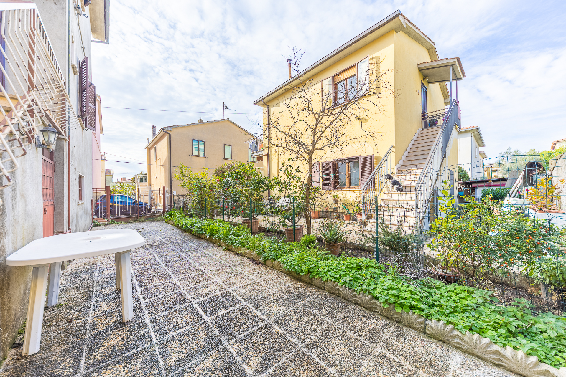 Grande Trilocale con Giardino al Lago di Bolsena