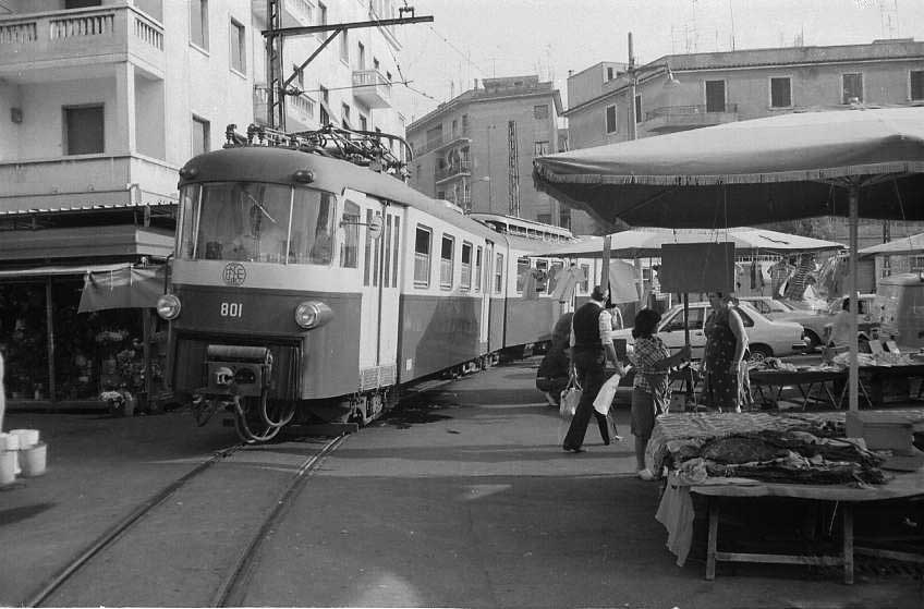 PIAZZA DEI MIRTI · 1980
